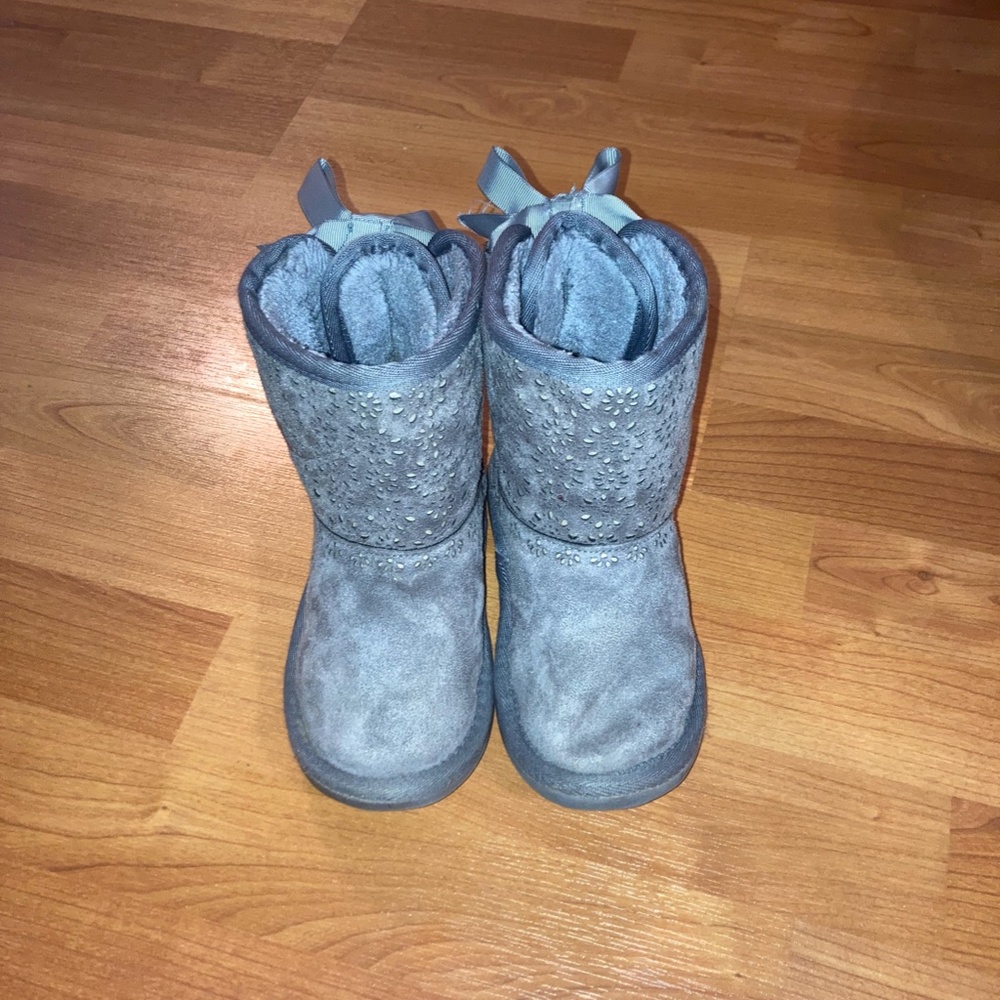 Girls gray boots sz 12
